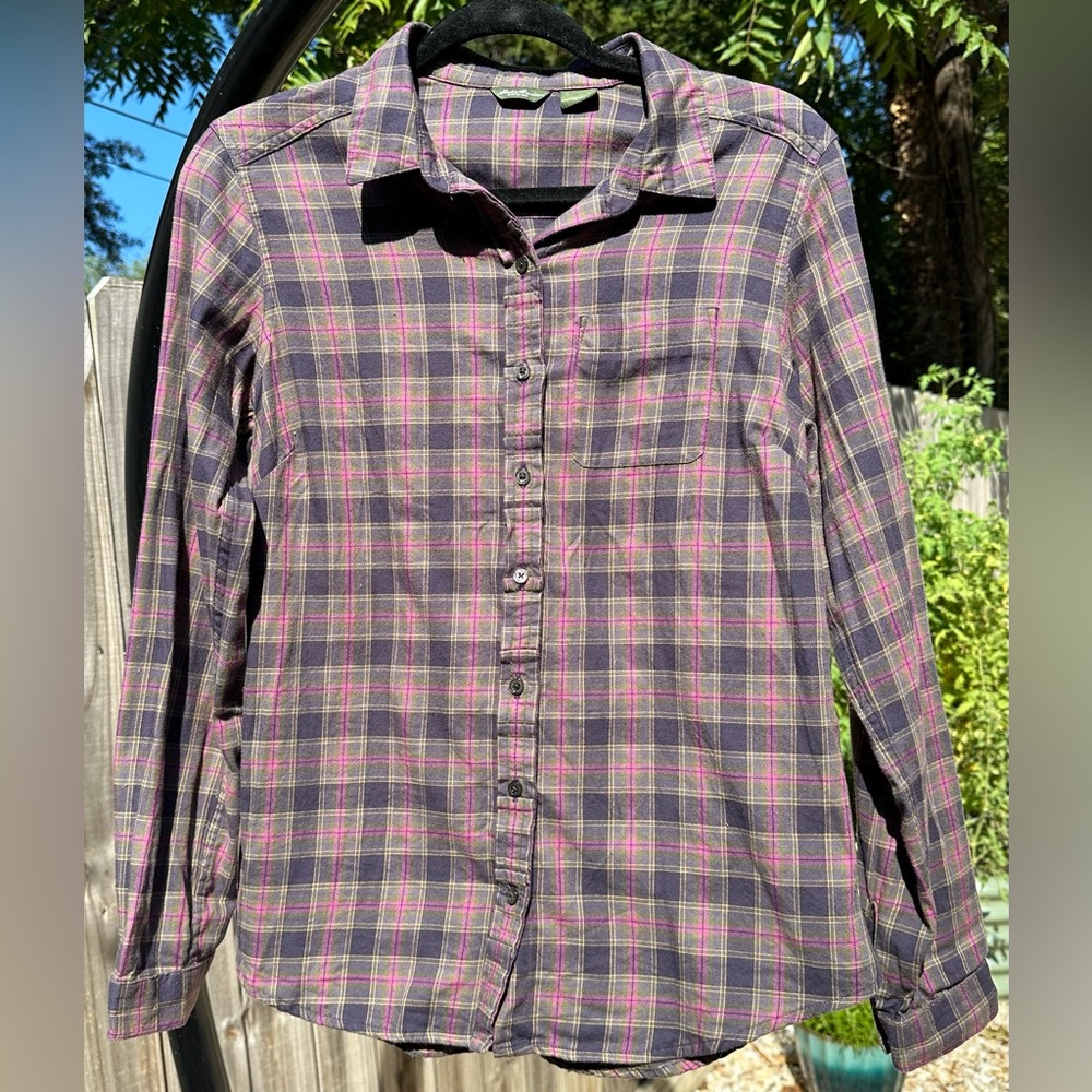 Eddie Bauer | Button Down Top. Size Small